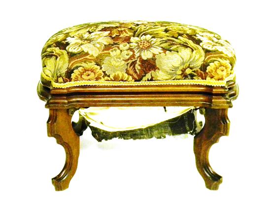 Foot stool with reverse curve legs