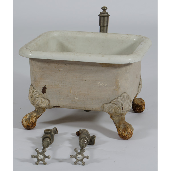 Footbath 67Porcelain foot bath with