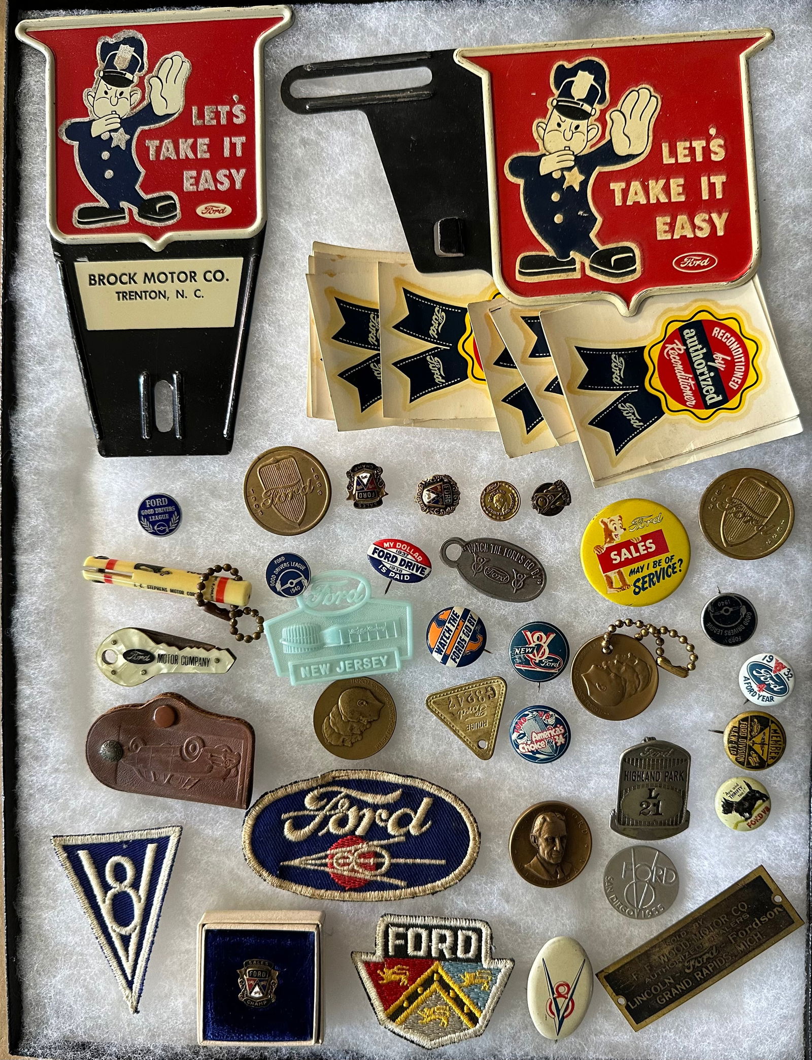 FORD COLLECTIBLE LOT - TWO LET’S