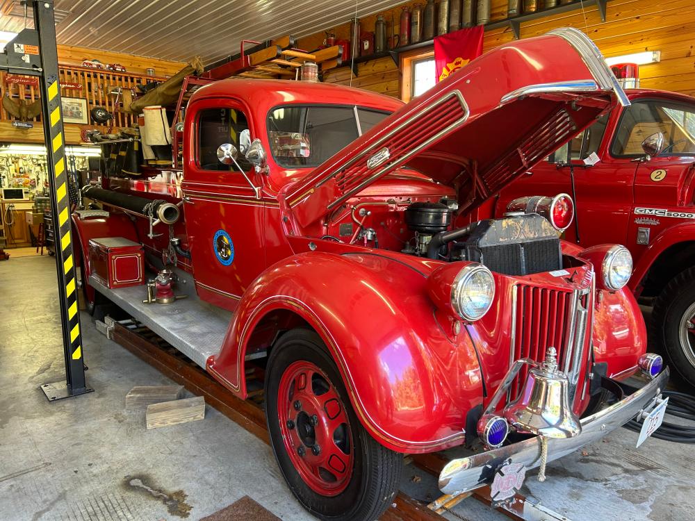 FORD FIRE ENGINE 1941FORD FIRE