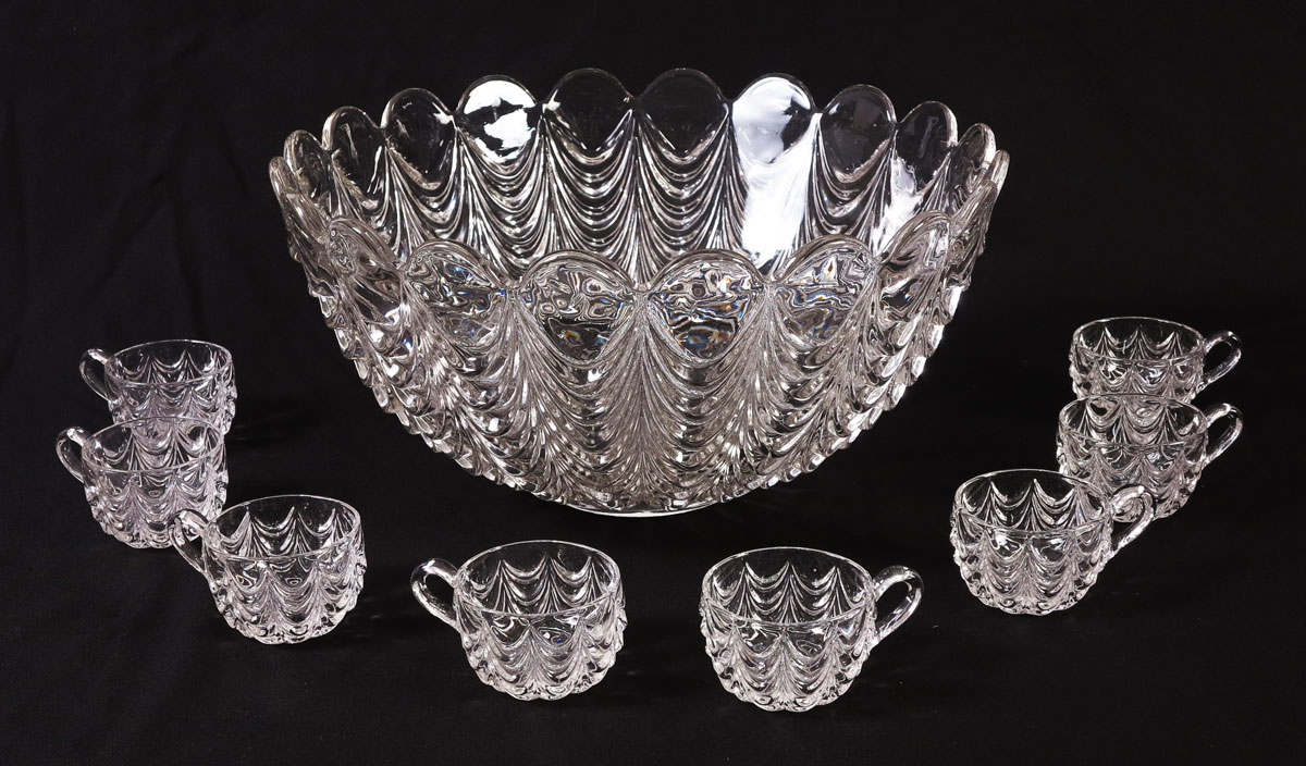 FOSTORIA HEAVY DRAPE PUNCH BOWL & 8
