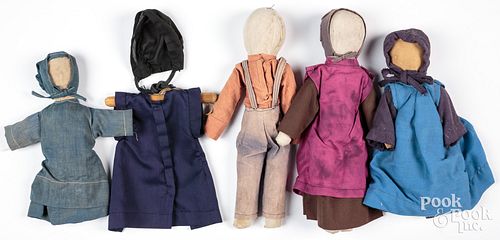 FOUR AMISH DOLLS, EARLY TO MID 20TH