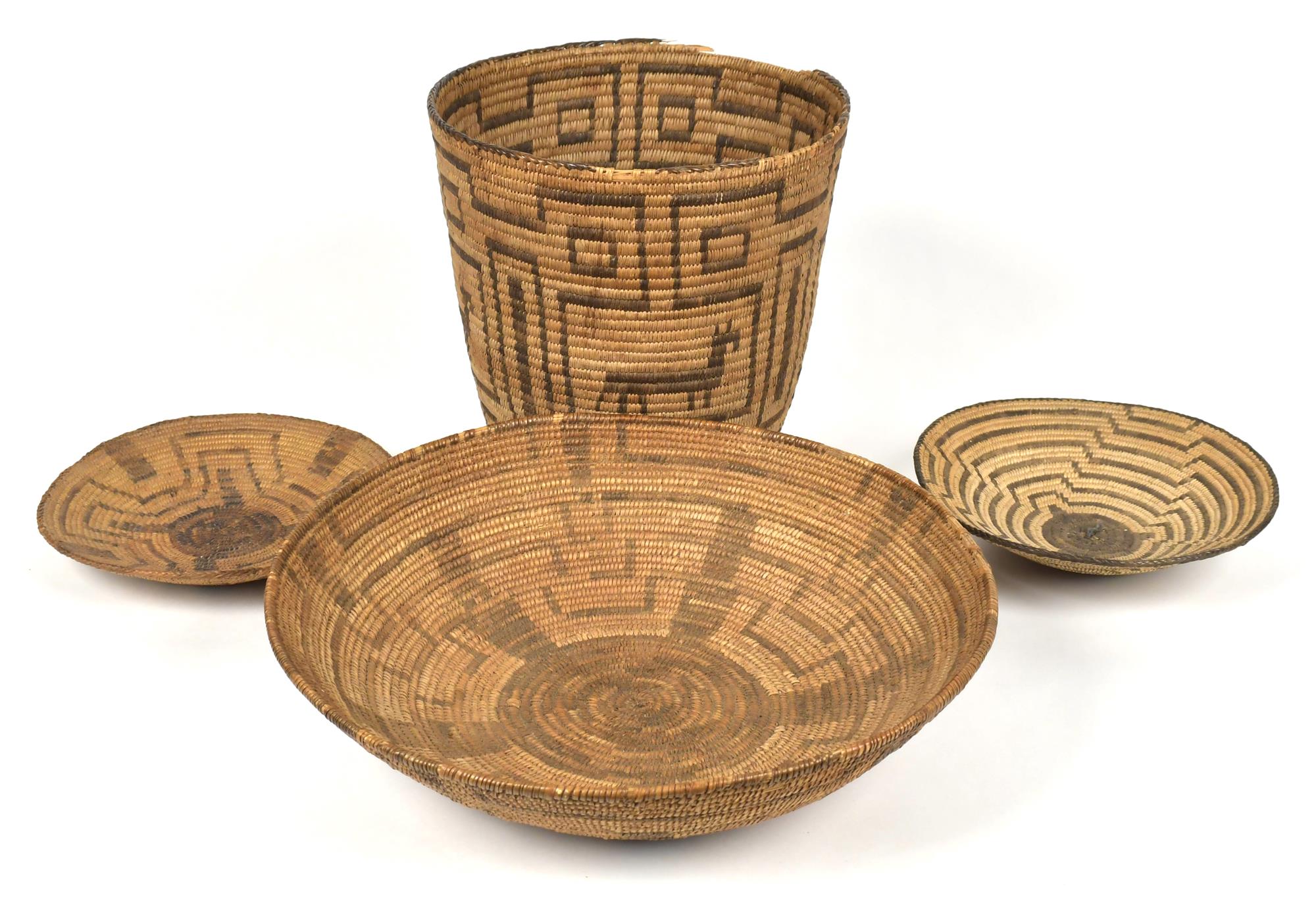 FOUR ANTIQUE PIMA BASKETS. Four