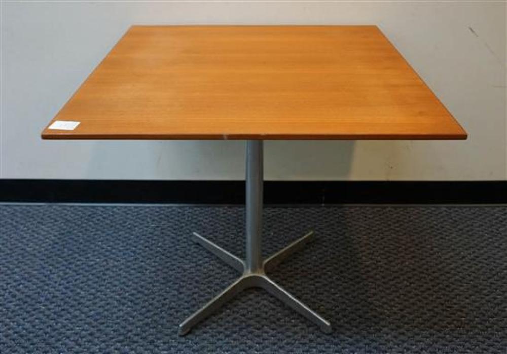 FOUR ARNE JACOBSEN FOR FRITZ HANSEN