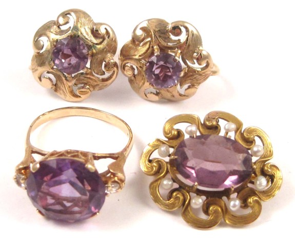 FOUR ARTICLES OF AMETHYST JEWELRY