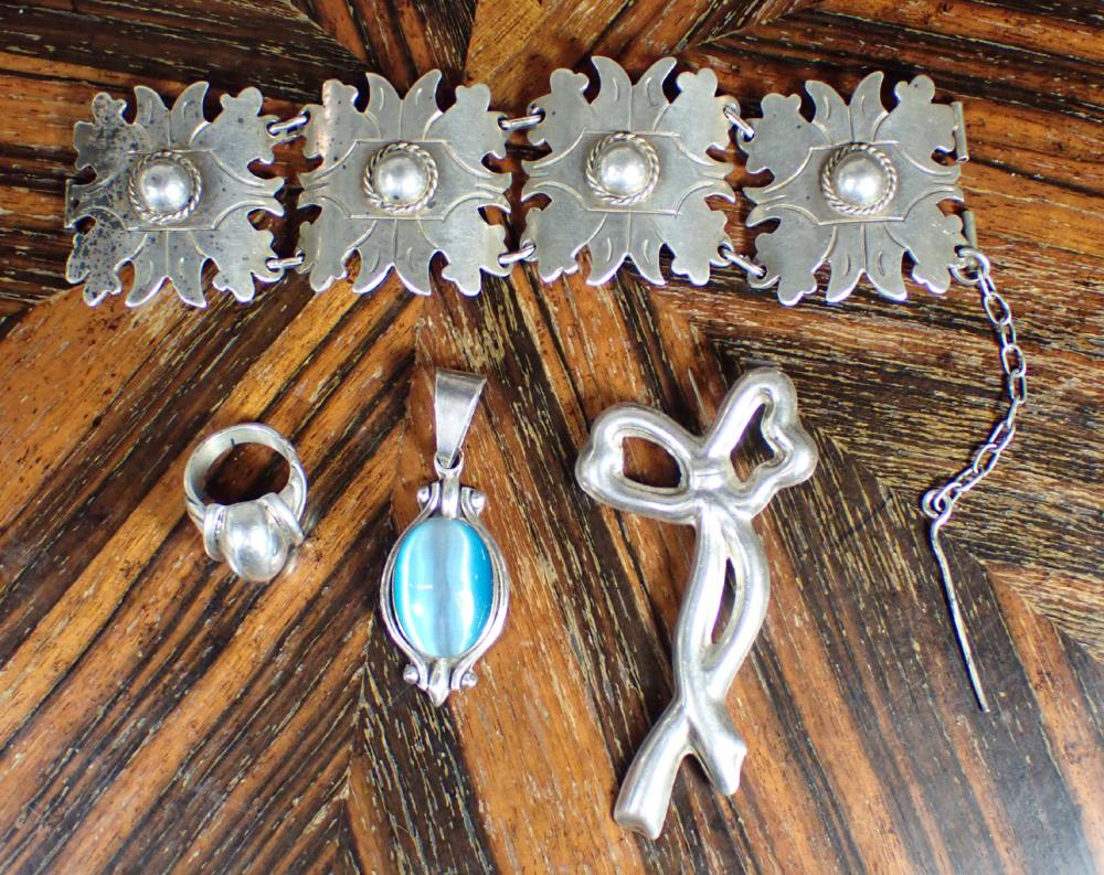 FOUR ARTICLES OF MEXICO SILVER