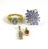FOUR ARTICLES OF TEN KARAT GOL