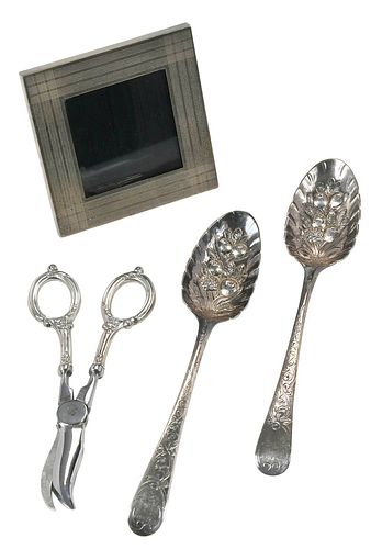 FOUR ASSORTED SILVER ITEMS,