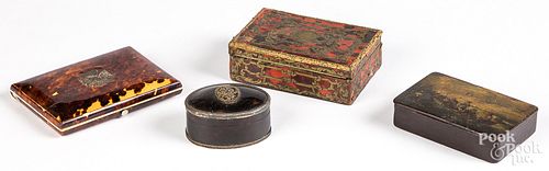 FOUR ASSORTED SNUFF BOXESFour