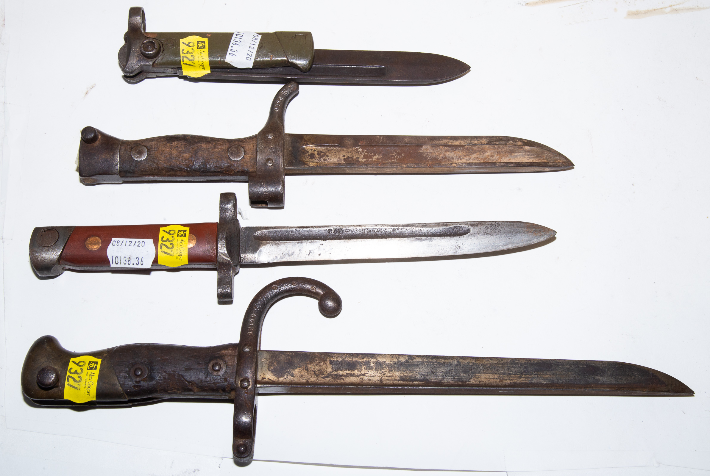 FOUR BAYONETS Notably including
