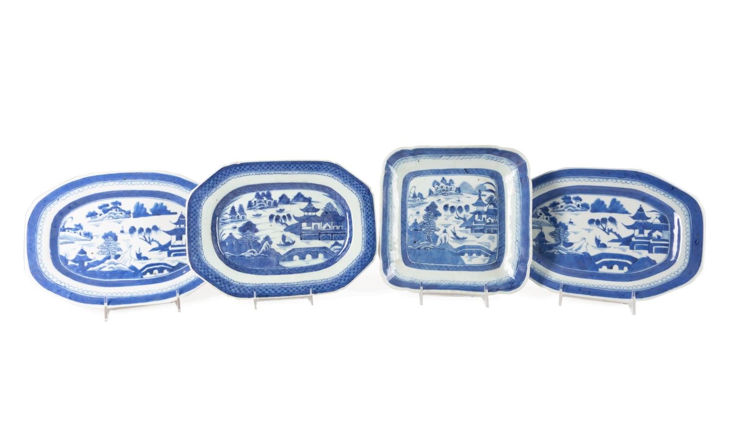 FOUR CHINESE EXPORT BLUE CANTON