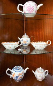 FOUR CHINESE EXPORT 'FAMILLE R