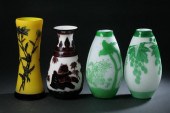 FOUR CHINESE PEKING GLASS VASE