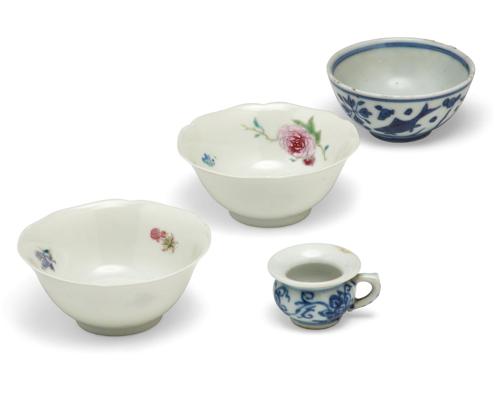 FOUR CHINESE PORCELAIN BOWLSFour