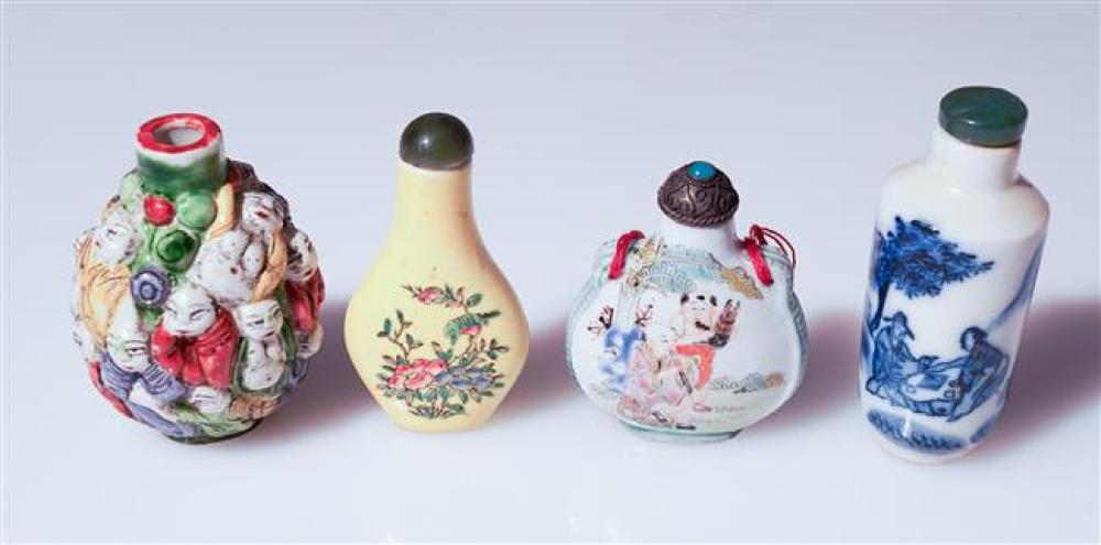 FOUR CHINESE PORCELAIN SNUFF