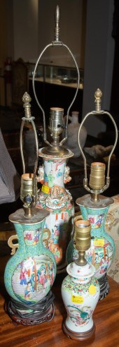 FOUR CHINESE PORCELAIN VASES,