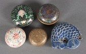 Four Chinese rouge pots and a