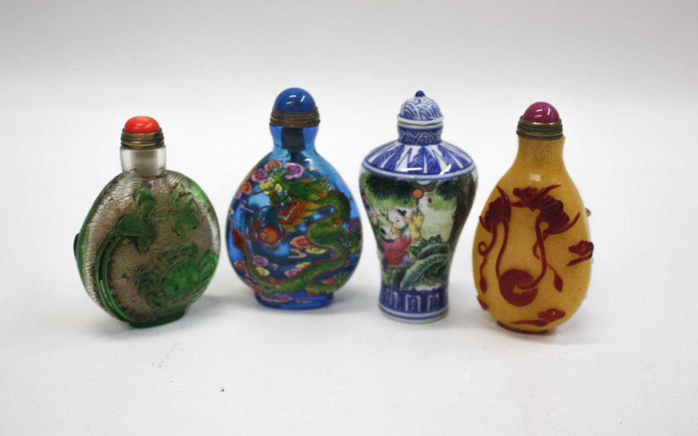 FOUR CHINESE SNUFF BOTTLES: 4"H