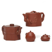 FOUR CHINESE YIXING TEAPOTS<br