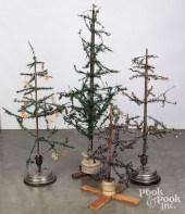 FOUR CHRISTMAS FEATHER TREESFo