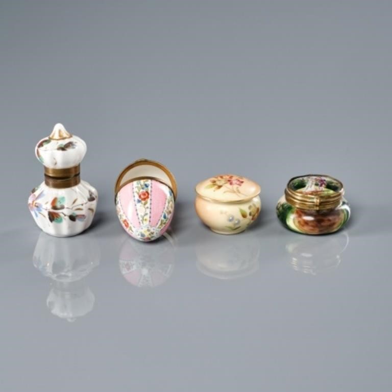 FOUR COLOURFUL VANITY