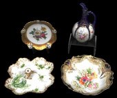 FOUR CONTINENTAL PORCELAIN VES