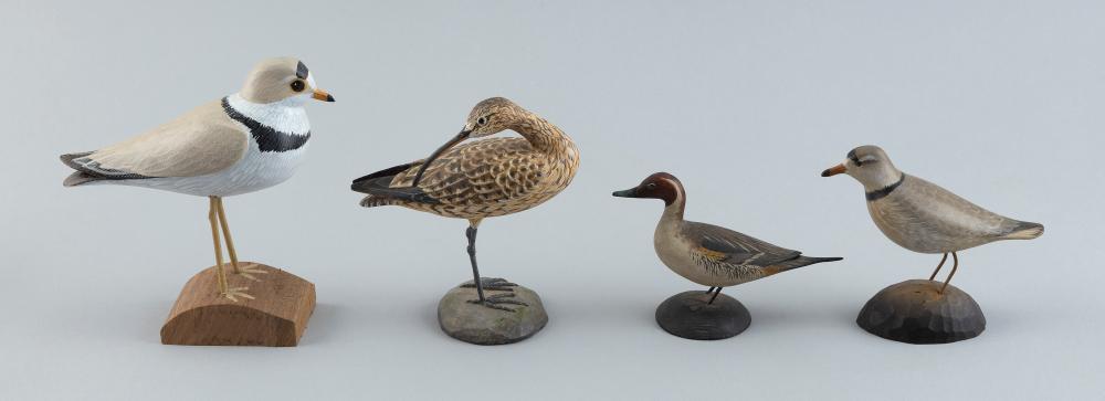 FOUR DECORATIVE BIRD CARVINGS
