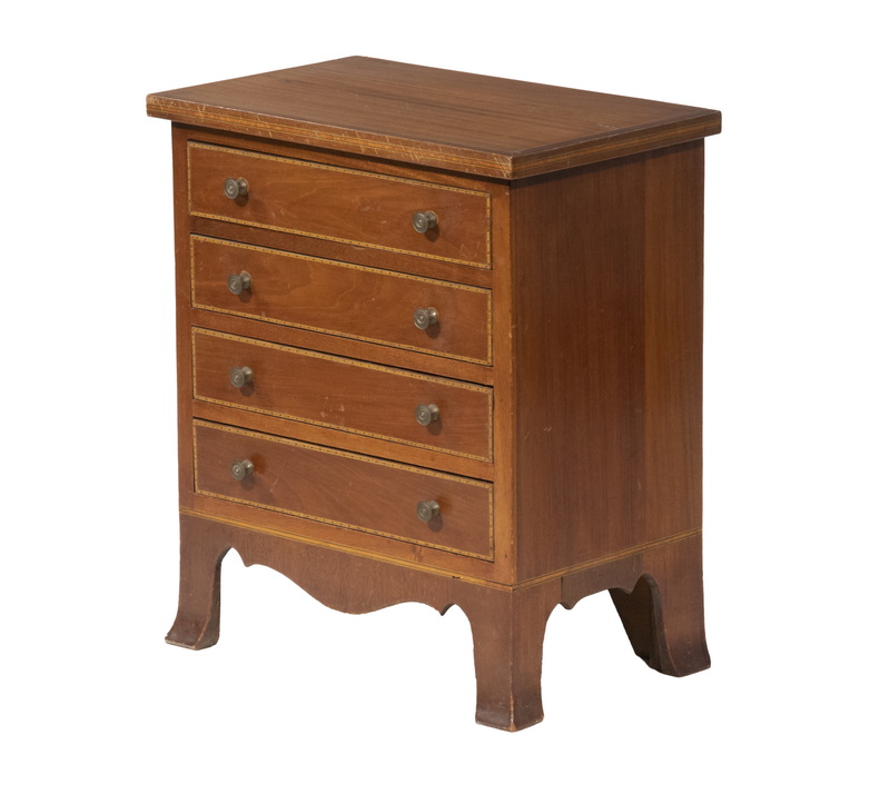 FOUR-DRAWER MINIATURE CHEST English