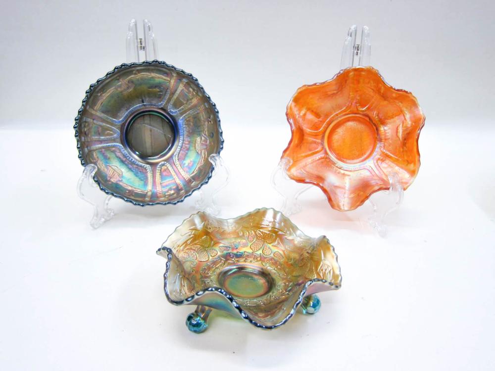 FOUR FENTON CARNIVAL GLASS BOWLS, 2