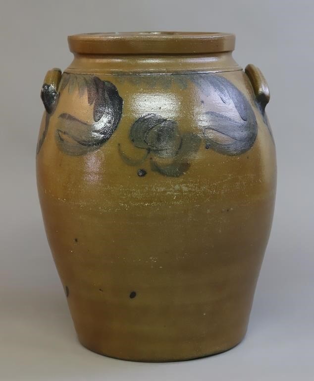 Four gallon stoneware crock, 15"h