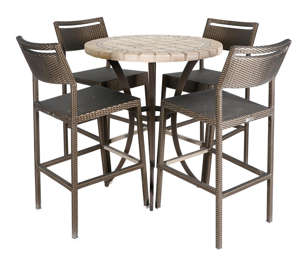FOUR JANUS ET CIE PATIO