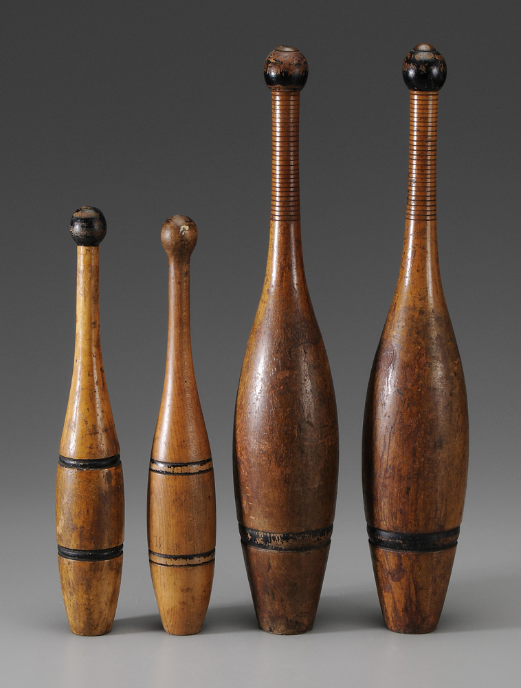 Four Juggling Pins American,