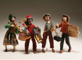 Four Klumpe Spanish felt chara