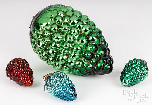 FOUR KUGEL TYPE GRAPE CHRISTMAS