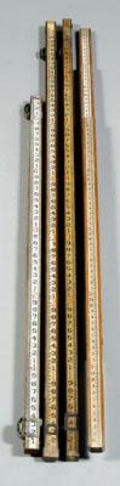 Four leveling rods: three-sect