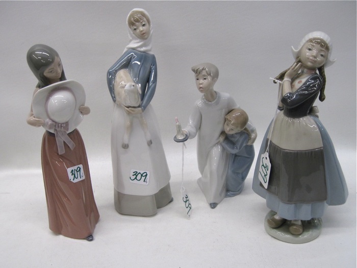 FOUR LLADRO PORCELAIN FIGURINES