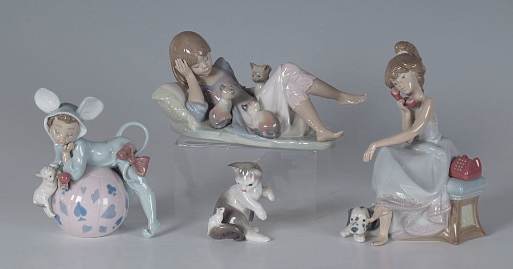FOUR LLADRO PORCELAIN FIGURINES: To