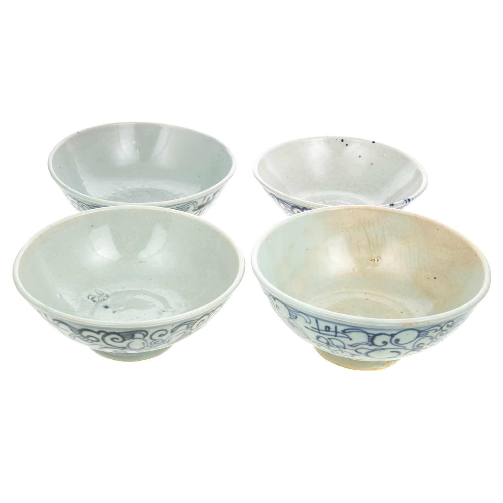 FOUR MING COBALT DECORATED FOOTED