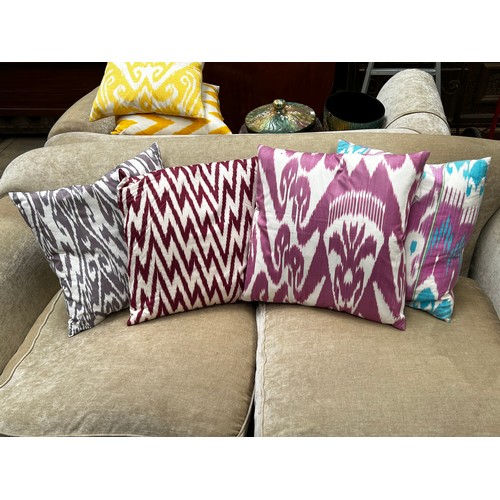 Four new Uzbekistan cotton cushions