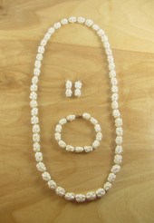 FOUR PIECE PEARL AND YELLOW GO