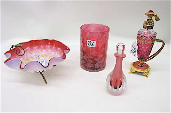 FOUR PIECES ASSORTED GLASS: (1)
