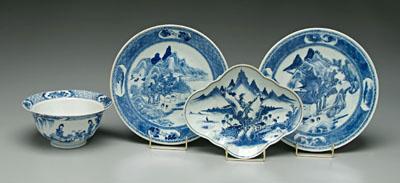 Four pieces Chinese porcelain, blue