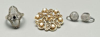 Four pieces diamond jewelry: