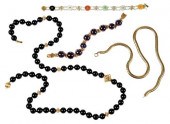 FOUR PIECES GOLD JEWELRYneckla