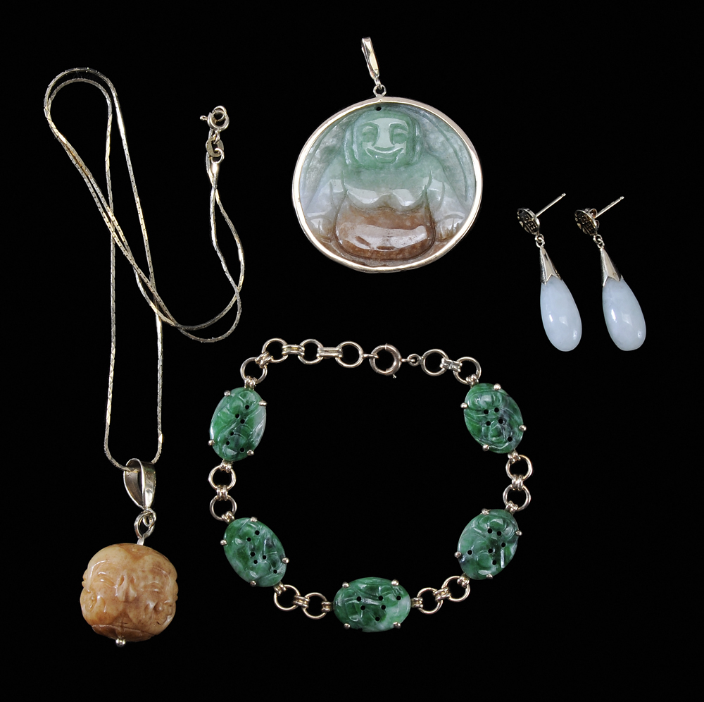 Four Pieces Jewelry carved stone