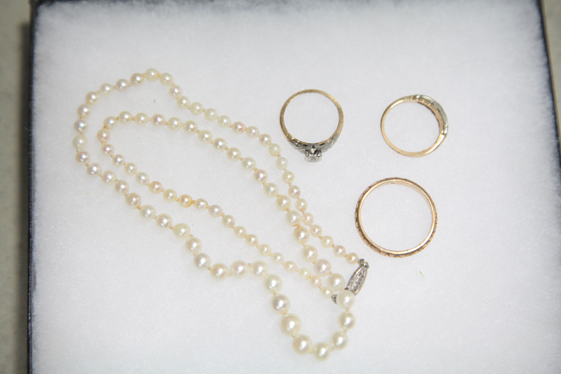 FOUR PIECES JEWELRY.  Gentleman's