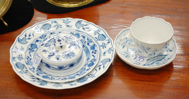 FOUR PIECES MEISSEN FINE