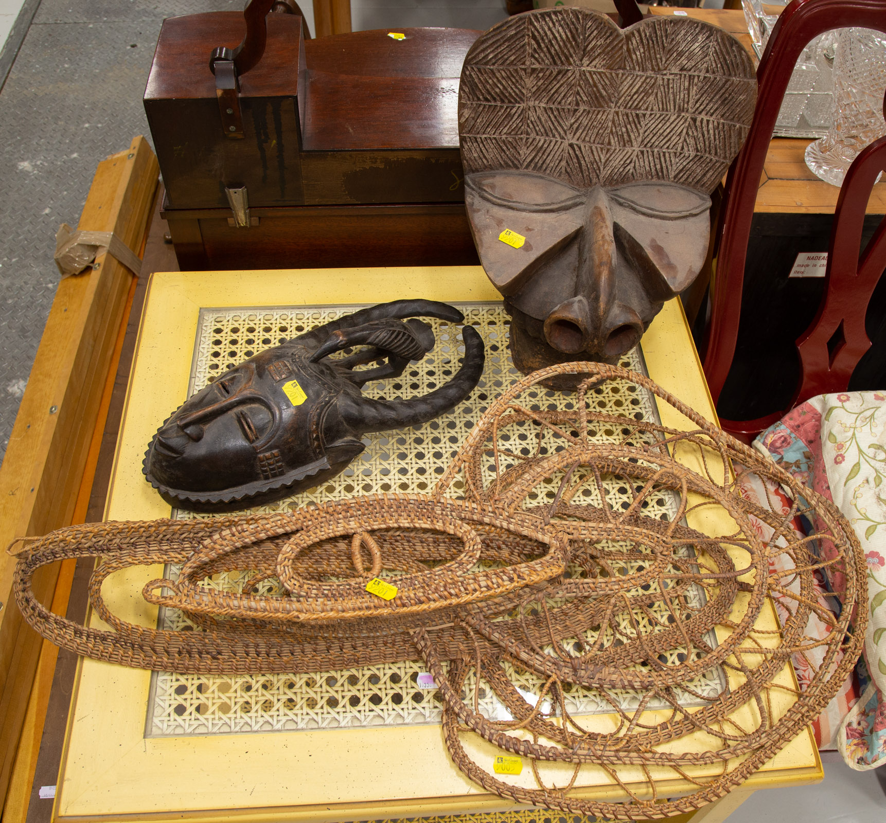FOUR PIECES OF AFRICAN & NEW GUINEA