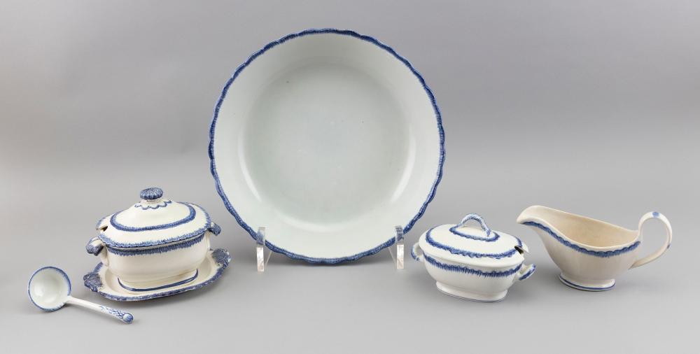 FOUR PIECES OF BLUE AND WHITE LEEDS
