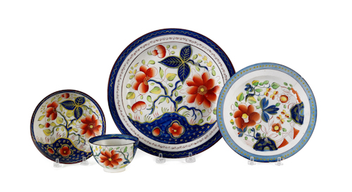 Four pieces of Gaudy Dutch